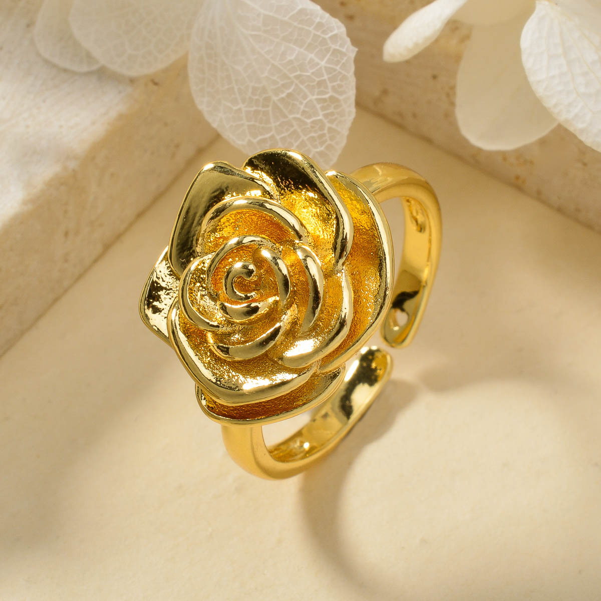 Women's Elegant Rose Flower Shaped Open Copper Ring